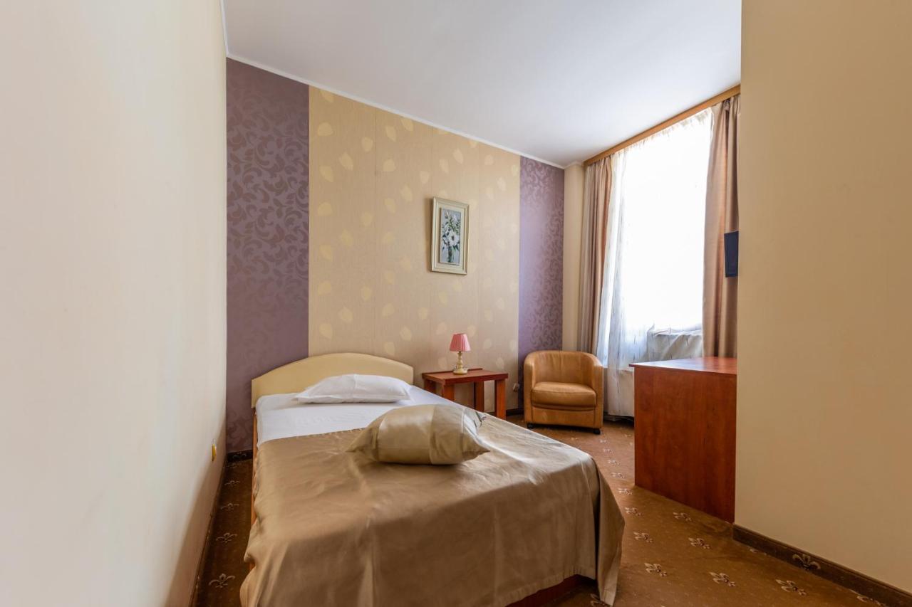 Hotel Amphitryon Бухарест Екстер'єр фото