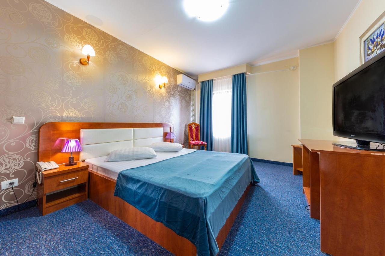 Hotel Amphitryon Бухарест Екстер'єр фото