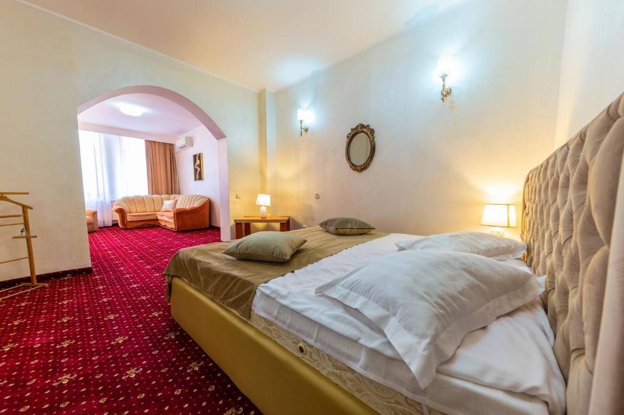 Hotel Amphitryon Бухарест Екстер'єр фото
