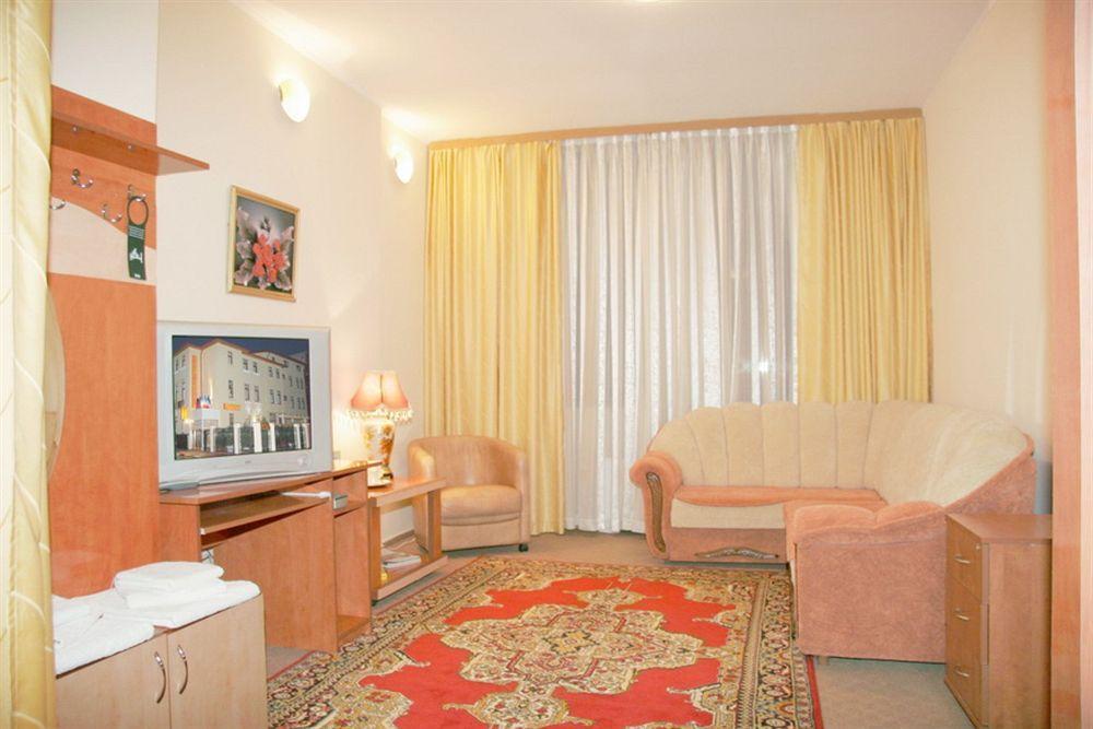Hotel Amphitryon Бухарест Екстер'єр фото